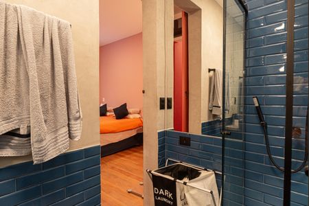 Apartamento à venda com 102m², 2 quartos e sem vagaBanheiro da Suíte