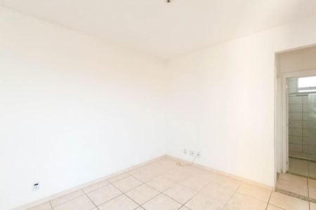 Sala de apartamento para alugar com 2 quartos, 44m² em Cosmos, Rio de Janeiro