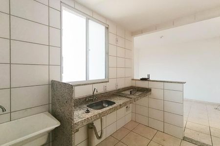 Apartamento para alugar com 44m², 2 quartos e 1 vagaCozinha e Área de Serviço