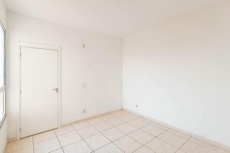 Sala de apartamento para alugar com 2 quartos, 44m² em Cosmos, Rio de Janeiro