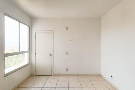 Sala de apartamento para alugar com 2 quartos, 44m² em Cosmos, Rio de Janeiro