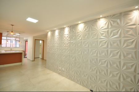 Sala de casa para alugar com 2 quartos, 140m² em Vila Gustavo, São Paulo