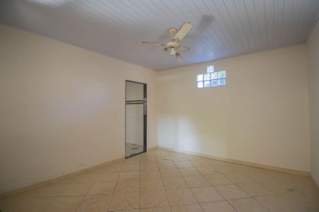 Sala de casa para alugar com 1 quarto, 90m² em Porto da Pedra, São Gonçalo