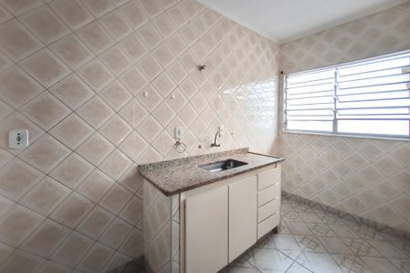 Casa à venda com 634m², 4 quartos e 10 vagas Casa à venda com 634m², 4 quartos e 10 vagasCozinha