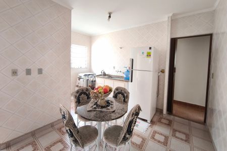 Casa à venda com 634m², 4 quartos e 10 vagas Casa à venda com 634m², 4 quartos e 10 vagasCopa