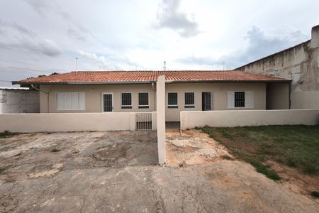Casa à venda com 634m², 4 quartos e 10 vagas Casa à venda com 634m², 4 quartos e 10 vagasQuintal