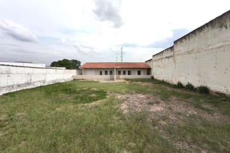 Casa à venda com 634m², 4 quartos e 10 vagas Casa à venda com 634m², 4 quartos e 10 vagasQuintal