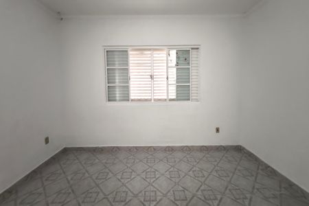 Casa à venda com 634m², 4 quartos e 10 vagas Casa à venda com 634m², 4 quartos e 10 vagasQuarto 4