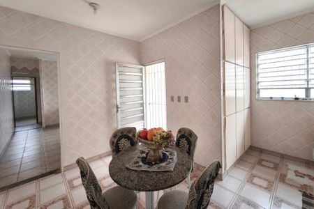 Casa à venda com 634m², 4 quartos e 10 vagas Casa à venda com 634m², 4 quartos e 10 vagasCopa