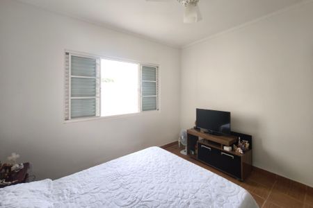 Casa à venda com 634m², 4 quartos e 10 vagas Casa à venda com 634m², 4 quartos e 10 vagasQuarto Suíte
