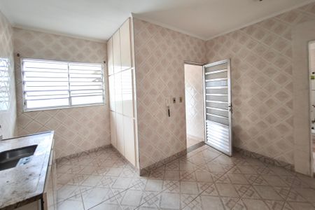 Casa à venda com 634m², 4 quartos e 10 vagas Casa à venda com 634m², 4 quartos e 10 vagasCozinha