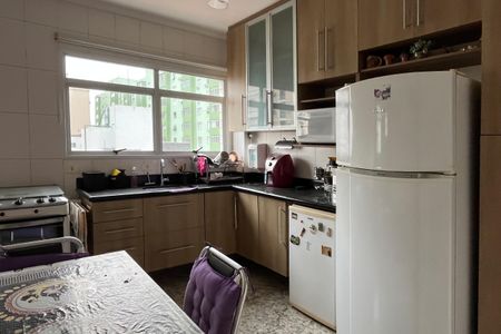 Apartamento para alugar com 83m², 2 quartos e 2 vagas Apartamento para alugar com 83m², 2 quartos e 2 vagasCozinha