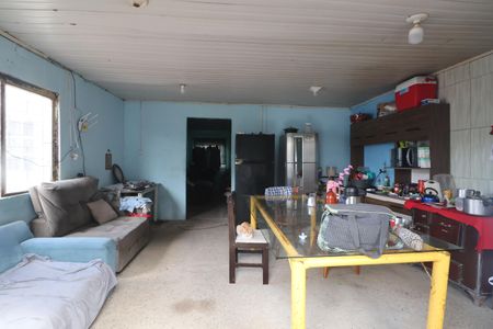 Casa à venda com 355m², 8 quartos e sem vagaCozinha