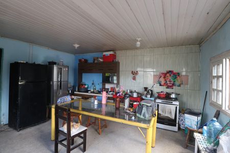 Casa à venda com 355m², 8 quartos e sem vagaCozinha