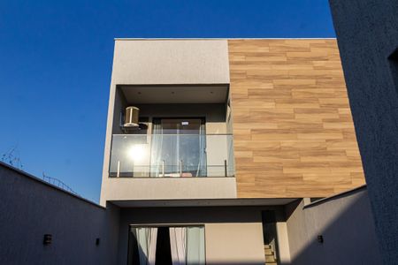 Casa de condomínio para alugar com 160m², 2 quartos e 2 vagasVaranda