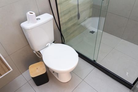 Casa de condomínio para alugar com 160m², 2 quartos e 2 vagasBanheiro da Suíte 2