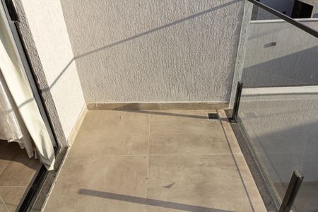 Casa de condomínio para alugar com 160m², 2 quartos e 2 vagasVaranda