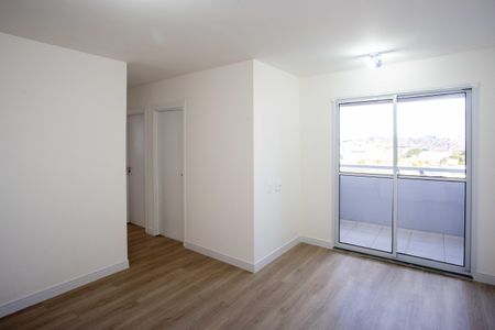 Sala de apartamento para alugar com 2 quartos, 58m² em Jardim Canhema, Diadema