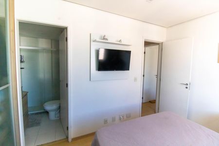 Apartamento à venda com 176m², 3 quartos e 2 vagas Apartamento à venda com 176m², 3 quartos e 2 vagasSuíte