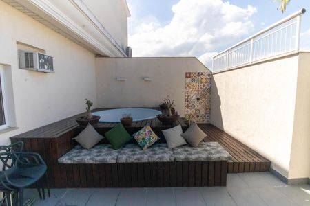 Apartamento à venda com 176m², 3 quartos e 2 vagas Apartamento à venda com 176m², 3 quartos e 2 vagasCobertura