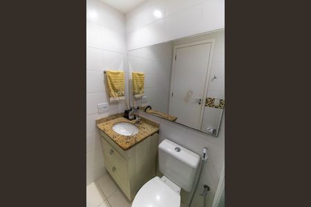 Apartamento à venda com 176m², 3 quartos e 2 vagas Apartamento à venda com 176m², 3 quartos e 2 vagasBanheiro Social