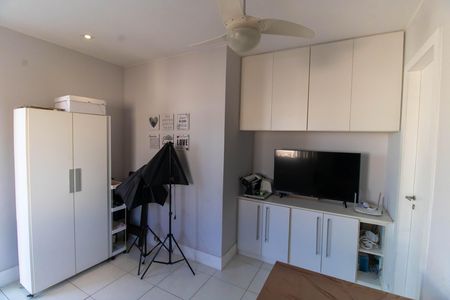 Apartamento à venda com 176m², 3 quartos e 2 vagas Apartamento à venda com 176m², 3 quartos e 2 vagasQuarto 2