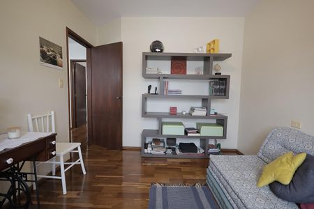 Casa à venda com 192m², 3 quartos e 4 vagas Casa à venda com 192m², 3 quartos e 4 vagasQuarto 1