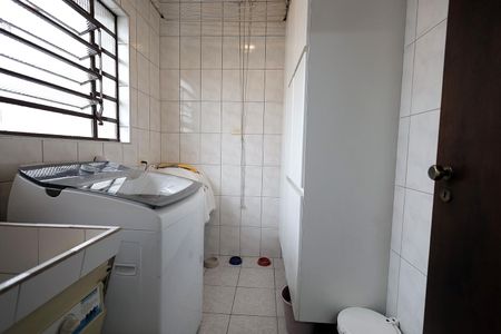 Casa à venda com 192m², 3 quartos e 4 vagas Casa à venda com 192m², 3 quartos e 4 vagasÁrea de Serviço