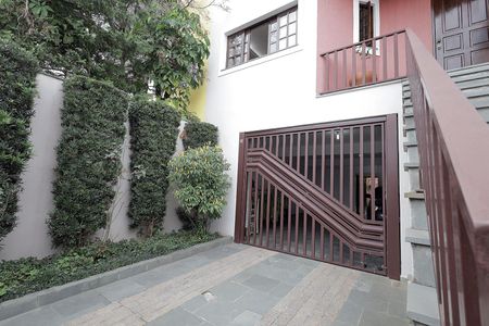 Casa à venda com 192m², 3 quartos e 4 vagas Casa à venda com 192m², 3 quartos e 4 vagasGaragem