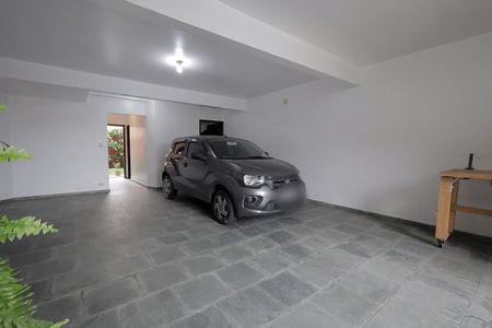 Casa à venda com 192m², 3 quartos e 4 vagas Casa à venda com 192m², 3 quartos e 4 vagasGaragem