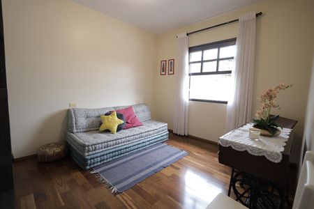 Casa à venda com 192m², 3 quartos e 4 vagas Casa à venda com 192m², 3 quartos e 4 vagasQuarto 1