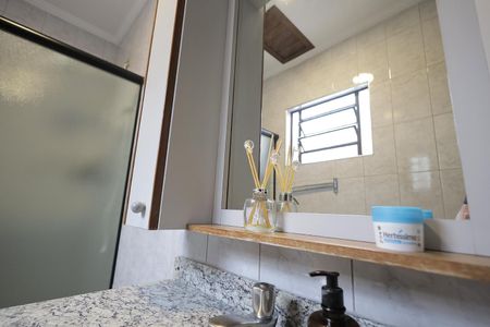 Casa à venda com 192m², 3 quartos e 4 vagas Casa à venda com 192m², 3 quartos e 4 vagasBanheiro 2