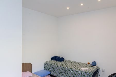 Quarto Suíte de casa de condomínio para alugar com 2 quartos, 160m² em Santa Cruz, Rio de Janeiro