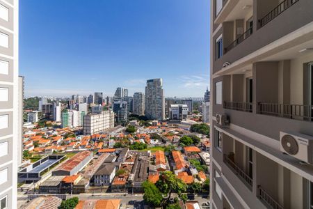Varanda de casa para alugar com 1 quarto, 24m² em Pinheiros, São Paulo