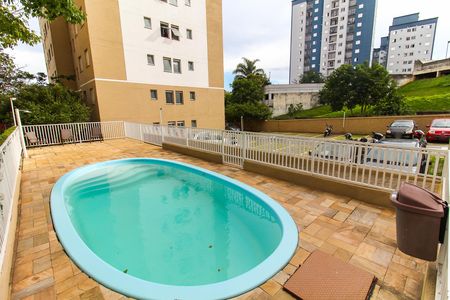 Apartamento para alugar com 49m², 2 quartos e 1 vaga Apartamento para alugar com 49m², 2 quartos e 1 vagaPiscina