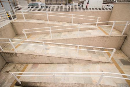 Apartamento para alugar com 49m², 2 quartos e 1 vaga Apartamento para alugar com 49m², 2 quartos e 1 vagaRampas de Acesso