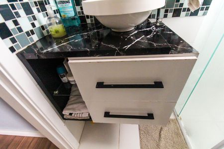 Apartamento para alugar com 49m², 2 quartos e 1 vaga Apartamento para alugar com 49m², 2 quartos e 1 vagaBanheiro