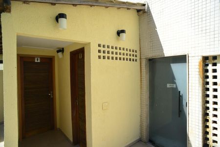 Apartamento para alugar com 170m², 2 quartos e 1 vaga Apartamento para alugar com 170m², 2 quartos e 1 vagaÁrea Comum - Banheiro de Apoio