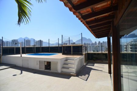 Apartamento para alugar com 170m², 2 quartos e 1 vaga Apartamento para alugar com 170m², 2 quartos e 1 vagaPiscina
