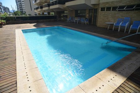Apartamento para alugar com 170m², 2 quartos e 1 vaga Apartamento para alugar com 170m², 2 quartos e 1 vagaÁrea Comum - Piscina