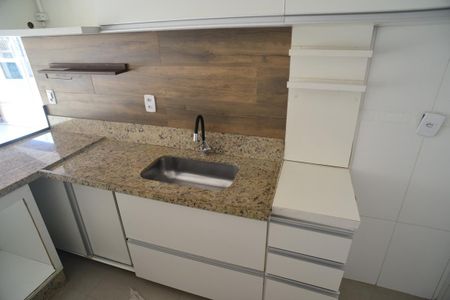 Apartamento para alugar com 170m², 2 quartos e 1 vaga Apartamento para alugar com 170m², 2 quartos e 1 vagaCozinha