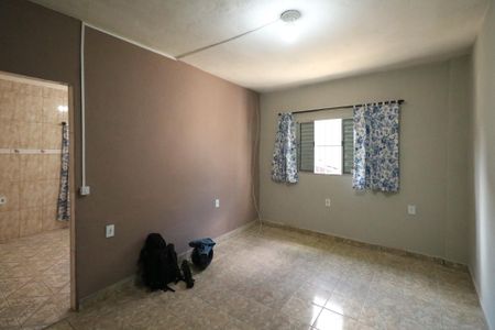 Quarto de casa para alugar com 1 quarto, 72m² em Vila Nogueira, Diadema