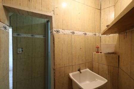 Banheiro e Area de Serviço de casa para alugar com 1 quarto, 72m² em Vila Nogueira, Diadema