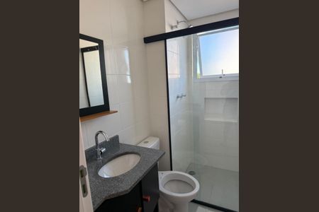 Banheiro de apartamento para alugar com 2 quartos, 44m² em Vila Angelica, Sorocaba