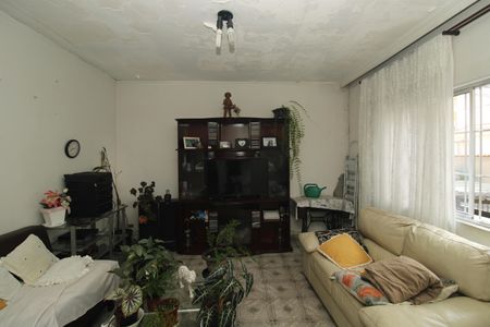 Sala de casa para alugar com 1 quarto, 168m² em Vila São José, São Paulo