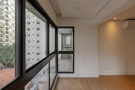 Sala de apartamento para alugar com 3 quartos, 126m² em Vila Uberabinha, São Paulo