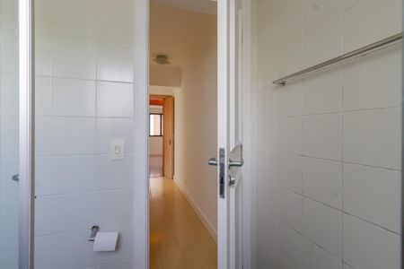 Apartamento para alugar com 126m², 3 quartos e 3 vagas Apartamento para alugar com 126m², 3 quartos e 3 vagasBanheiro