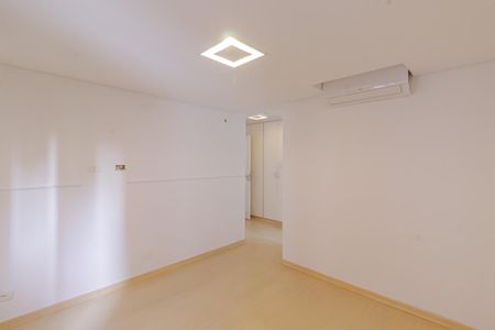 Apartamento para alugar com 126m², 3 quartos e 3 vagas Apartamento para alugar com 126m², 3 quartos e 3 vagasSuíte