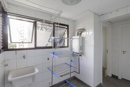 Apartamento para alugar com 126m², 3 quartos e 3 vagas Apartamento para alugar com 126m², 3 quartos e 3 vagasÁrea de Serviço