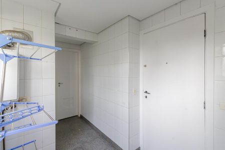 Apartamento para alugar com 126m², 3 quartos e 3 vagas Apartamento para alugar com 126m², 3 quartos e 3 vagasÁrea de Serviço